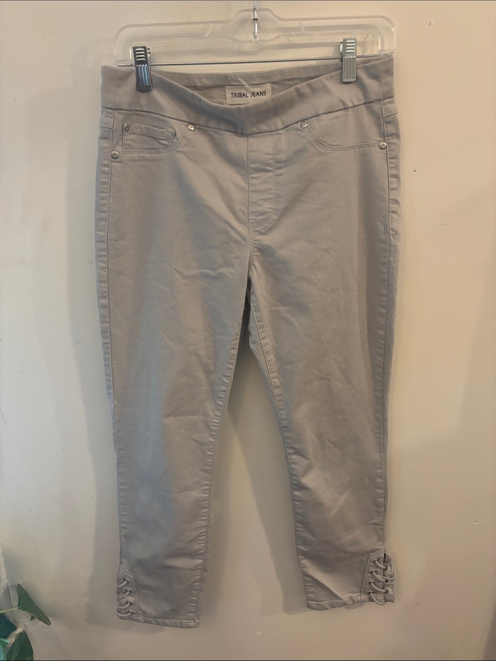Tribal Comfort Stretch Gray Capris Size 6 Corset Lace Hem Detail
